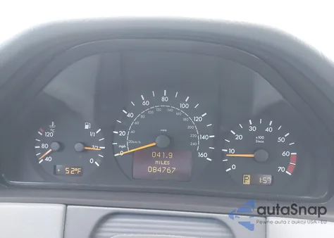 2000 Mercedes-Benz E 320 from USA, damaged, VIN WDBJF65J4YB063768